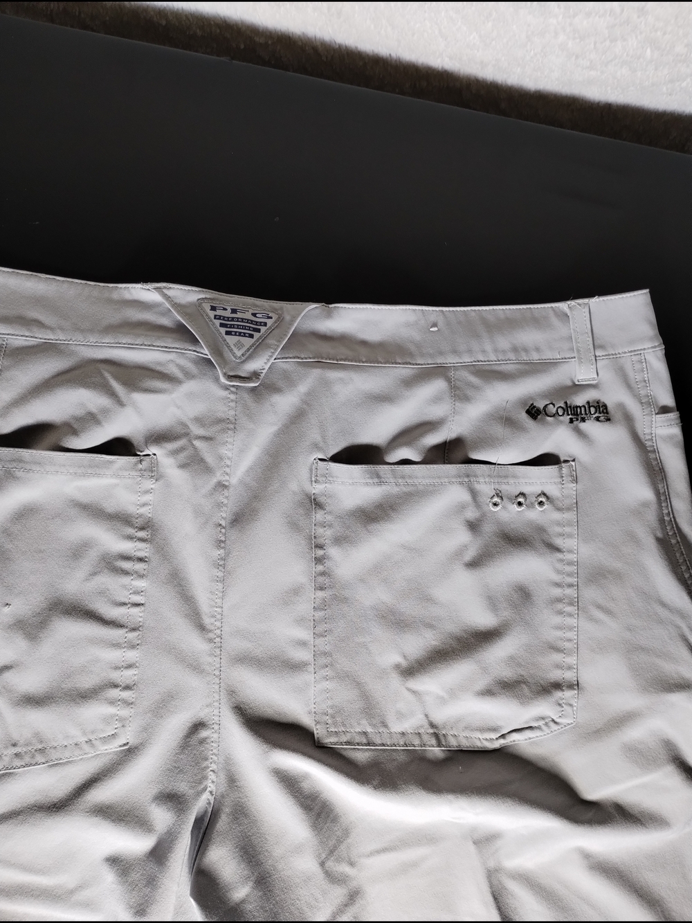 Columbia PFG Light Gray Fishing Shorts Sz 38